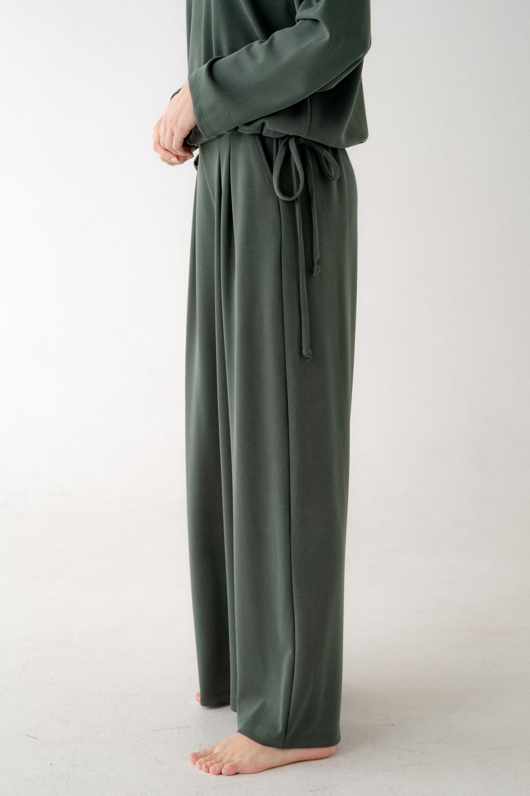 Pleated Wide Leg Pants