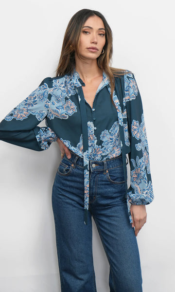 Cierra Blouse